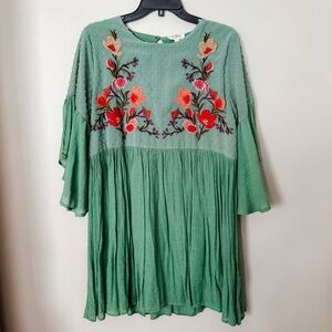 Umgee Floral Embroidered Green Flowy Dress Flowers Hippie Boho Large Women’s